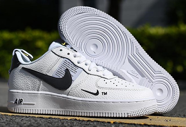 Women Air Force 1 026